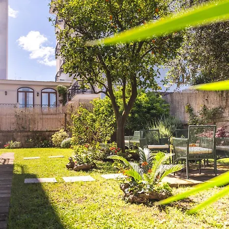 Sorrento Hidden Garden & Rooms-3